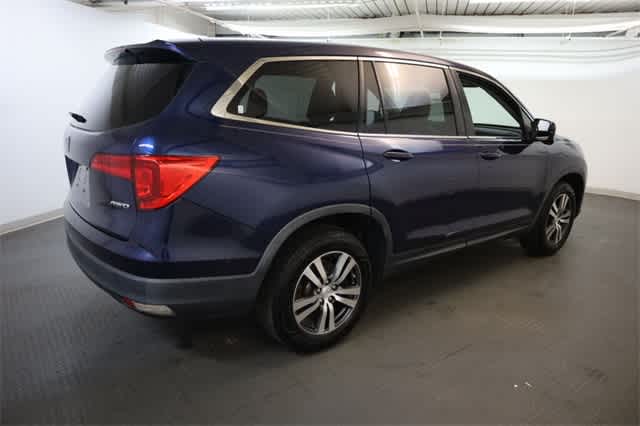 Thumbnail: 2017 Honda Pilot - 8