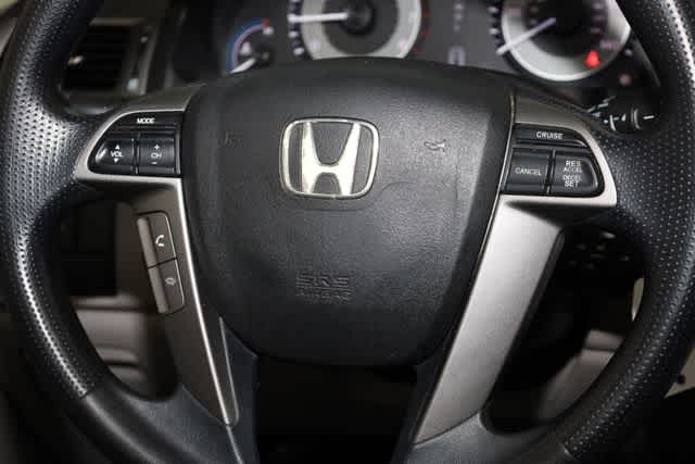 Thumbnail: 2012 Honda Odyssey - 29