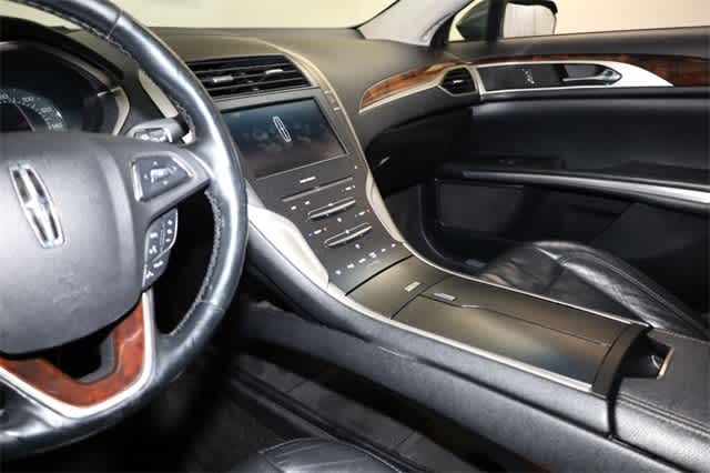 Thumbnail: 2016 Lincoln MKZ - 23