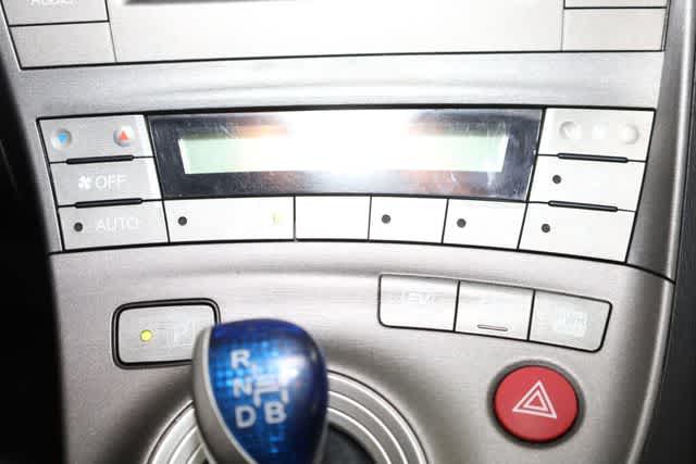 Thumbnail: 2012 Toyota Prius - 25