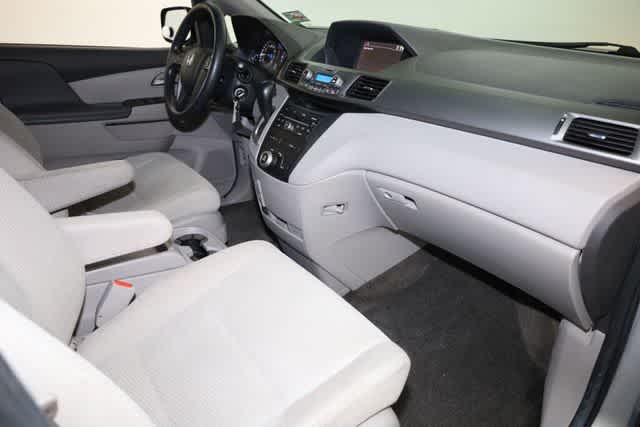 Thumbnail: 2012 Honda Odyssey - 31