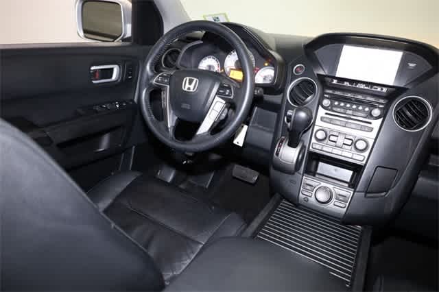 Thumbnail: 2013 Honda Pilot - 16