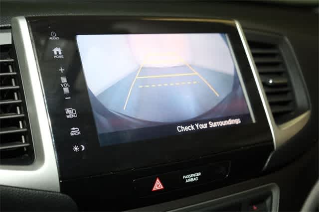 Thumbnail: 2017 Honda Pilot - 25