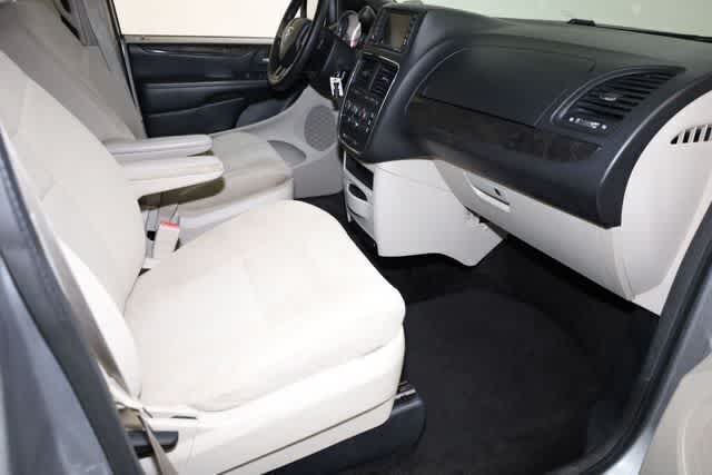 Thumbnail: 2015 Dodge Grand Caravan - 19