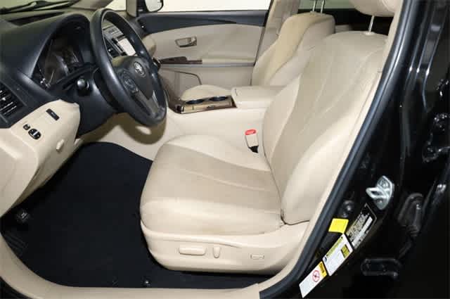 Thumbnail: 2013 Toyota Venza - 15