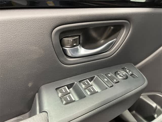 Thumbnail: 2025 Honda Pilot - 16