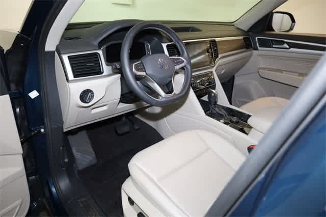 2022 Volkswagen Atlas SE 14
