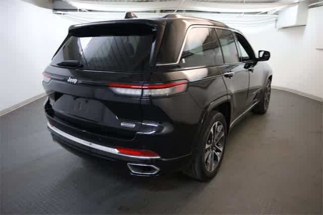 2022 Jeep Grand Cherokee Overland 7