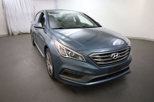 Thumbnail: 2015 Hyundai Sonata - 11