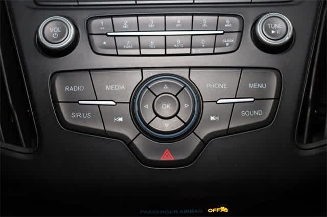 Thumbnail: 2015 Ford Focus - 29