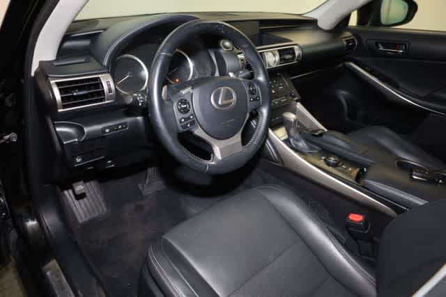 Thumbnail: 2014 Lexus IS - 14