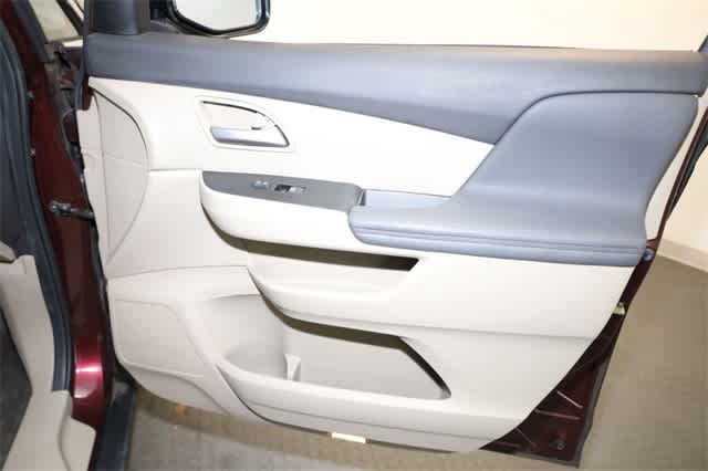 Thumbnail: 2013 Honda Odyssey - 23