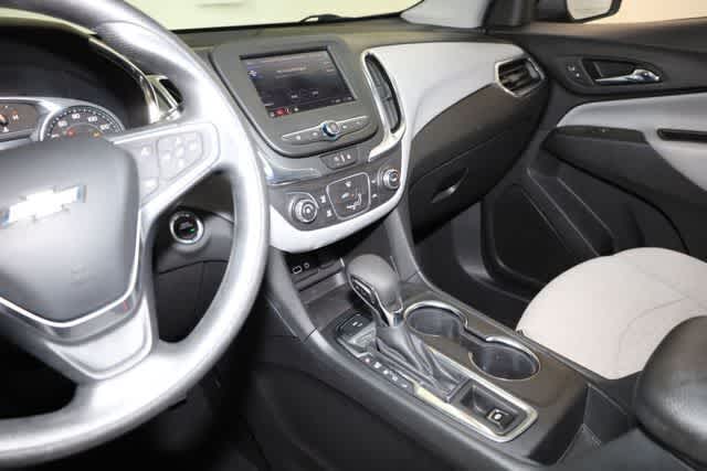 Thumbnail: 2022 Chevrolet Equinox - 16