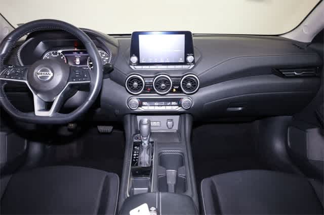 Thumbnail: 2020 Nissan Sentra - 17