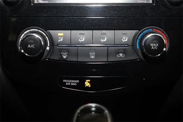 Thumbnail: 2018 Nissan Rogue - 30