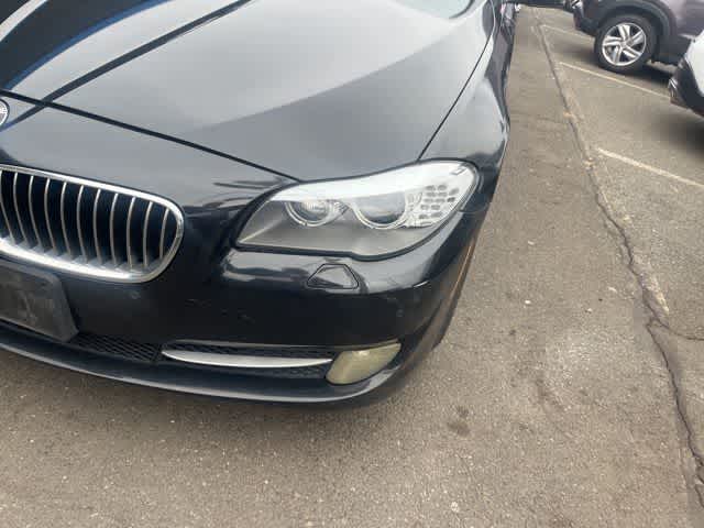 Thumbnail: 2011 BMW 5 Series - 34