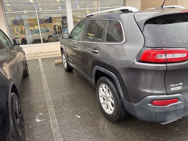 Thumbnail: 2015 Jeep Cherokee - 9