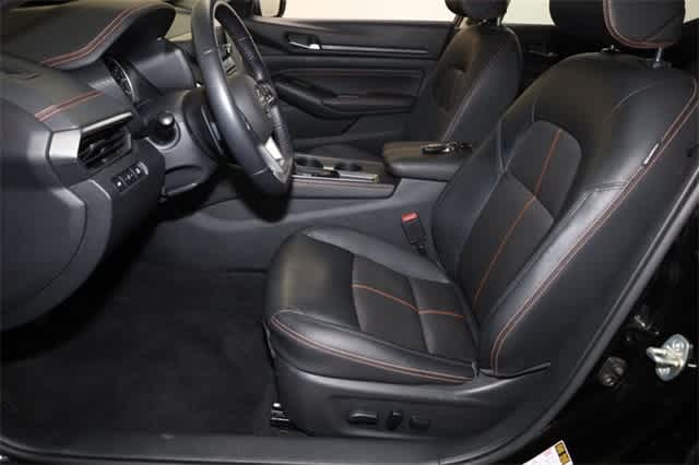 Thumbnail: 2020 Nissan Altima - 15