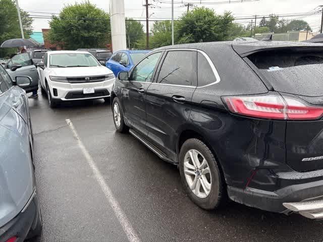 2020 Ford Edge  7