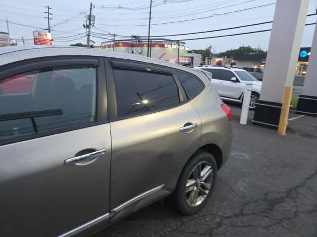 2011 Nissan Rogue S 4
