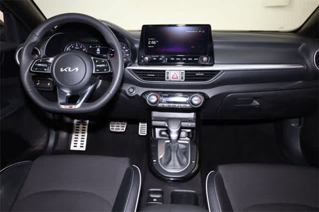 Thumbnail: 2023 Kia Forte - 17