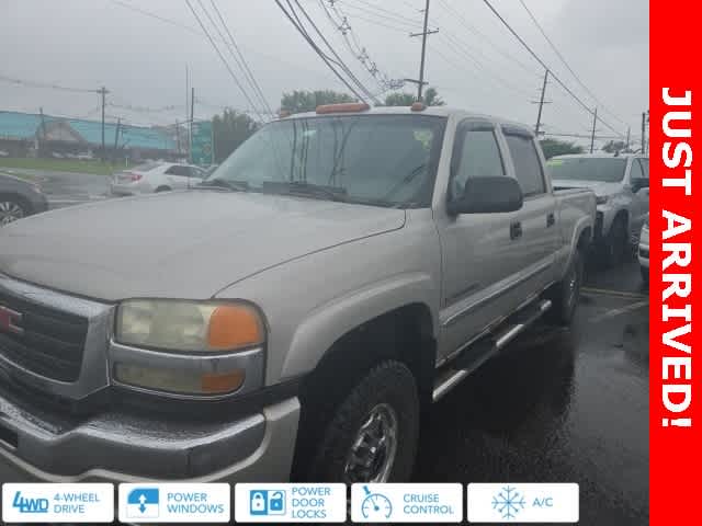 2004 GMC Sierra 2500  Hero Image