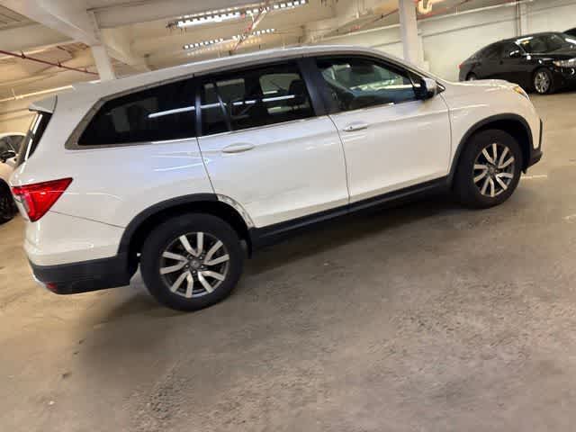 Thumbnail: 2019 Honda Pilot - 16