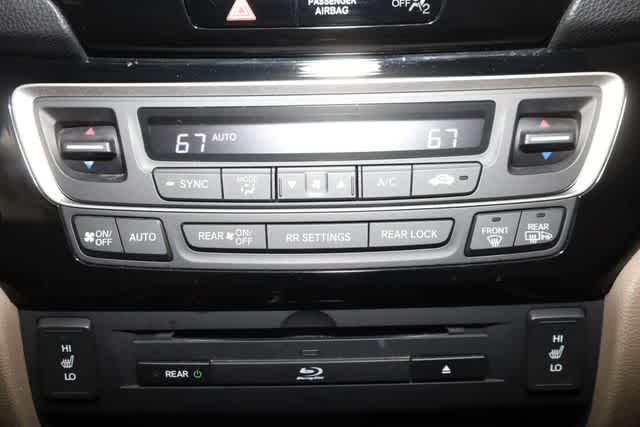 Thumbnail: 2016 Honda Pilot - 29