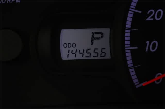 Thumbnail: 2011 Toyota Sienna - 24