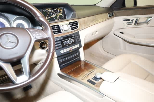 Thumbnail: 2015 Mercedes-Benz E-Class - 23