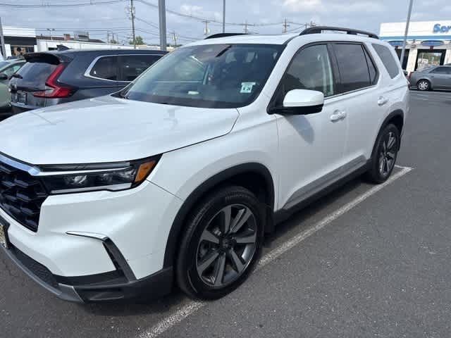 Thumbnail: 2023 Honda Pilot - 2