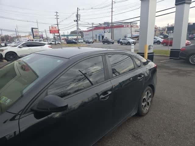 Thumbnail: 2019 Kia Forte - 4