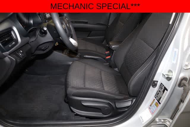 Thumbnail: 2018 Kia Rio - 15