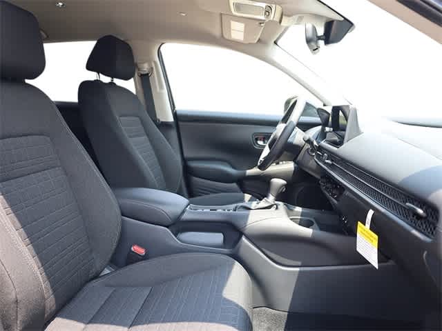 2026 Honda HR-V LX 27
