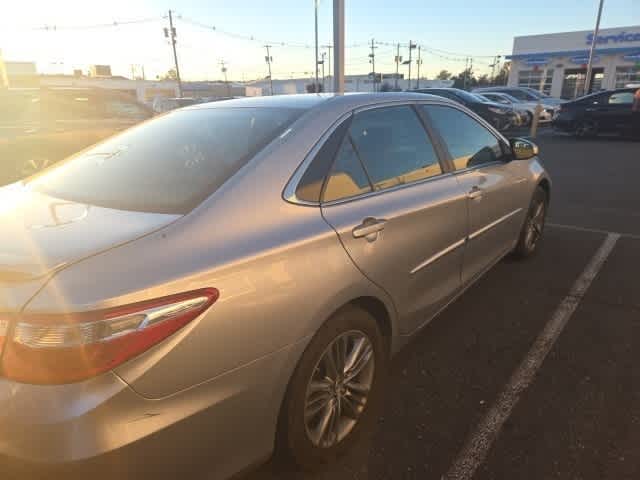 Thumbnail: 2017 Toyota Camry - 12