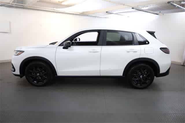 Thumbnail: 2023 Honda HR-V - 3