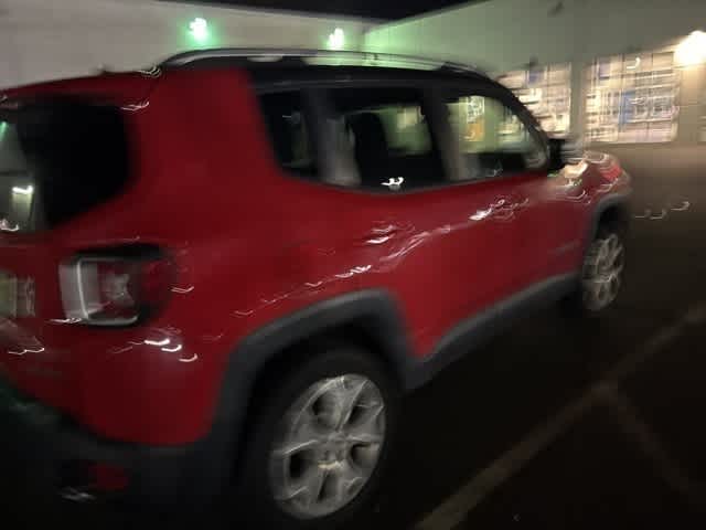 Thumbnail: 2016 Jeep Renegade - 14