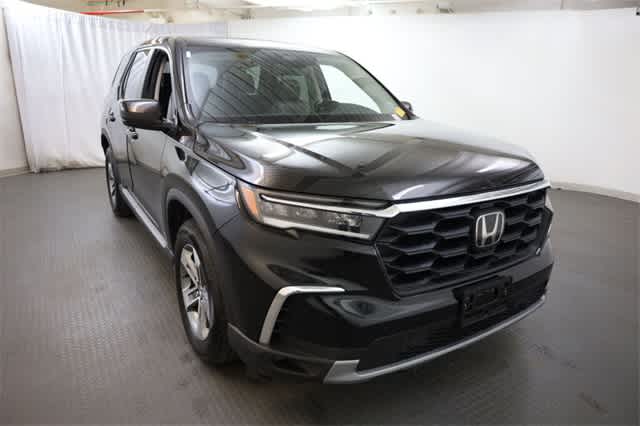 Thumbnail: 2023 Honda Pilot - 13