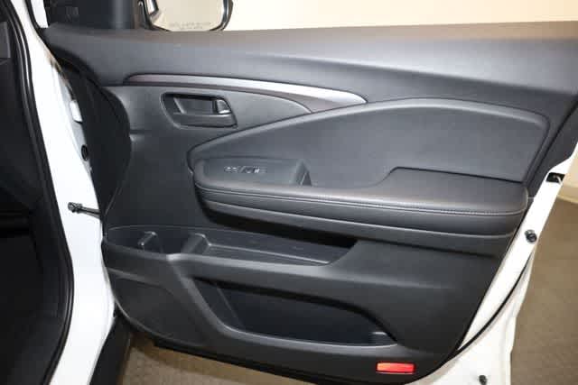 Thumbnail: 2023 Honda Passport - 22