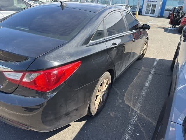 Thumbnail: 2011 Hyundai Sonata - 10