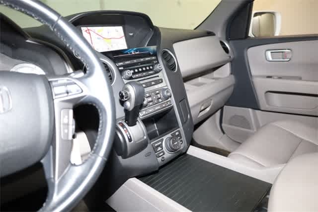 Thumbnail: 2013 Honda Pilot - 23