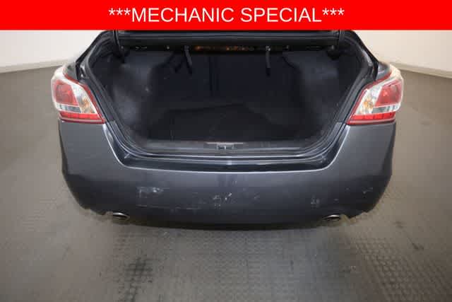 Thumbnail: 2013 Nissan Altima - 29