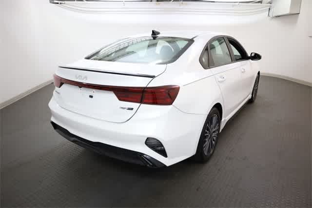 Thumbnail: 2023 Kia Forte - 7