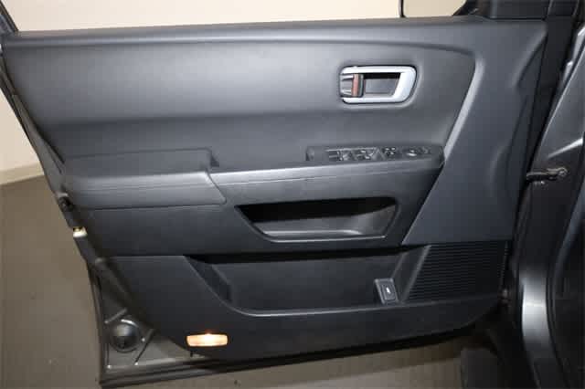 Thumbnail: 2012 Honda Pilot - 13