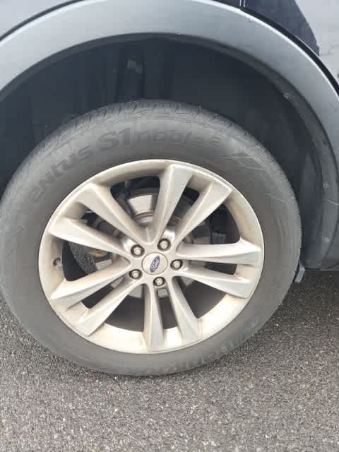 Thumbnail: 2019 Ford Explorer - 21