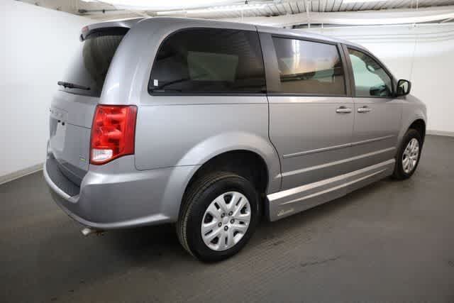 Thumbnail: 2015 Dodge Grand Caravan - 8