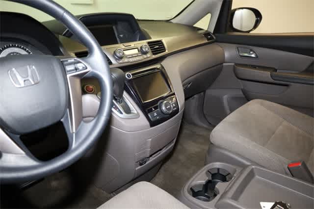 2015 Honda Odyssey EX 24