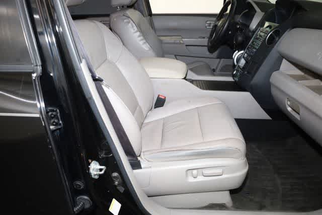 Thumbnail: 2011 Honda Pilot - 20