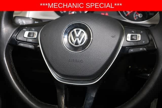 Thumbnail: 2016 Volkswagen Golf - 30