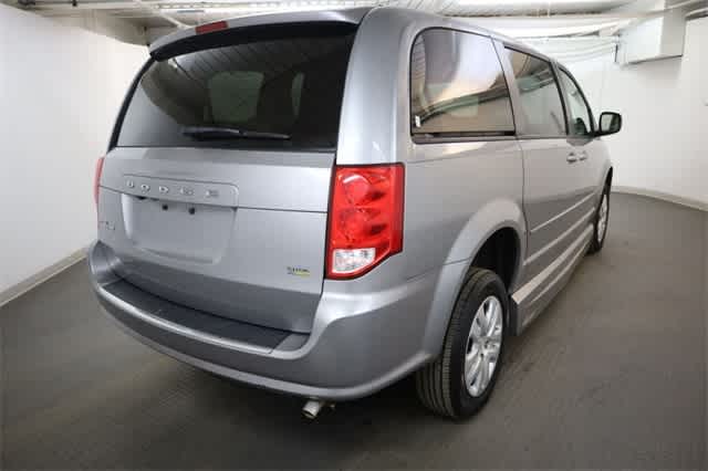 Thumbnail: 2015 Dodge Grand Caravan - 7